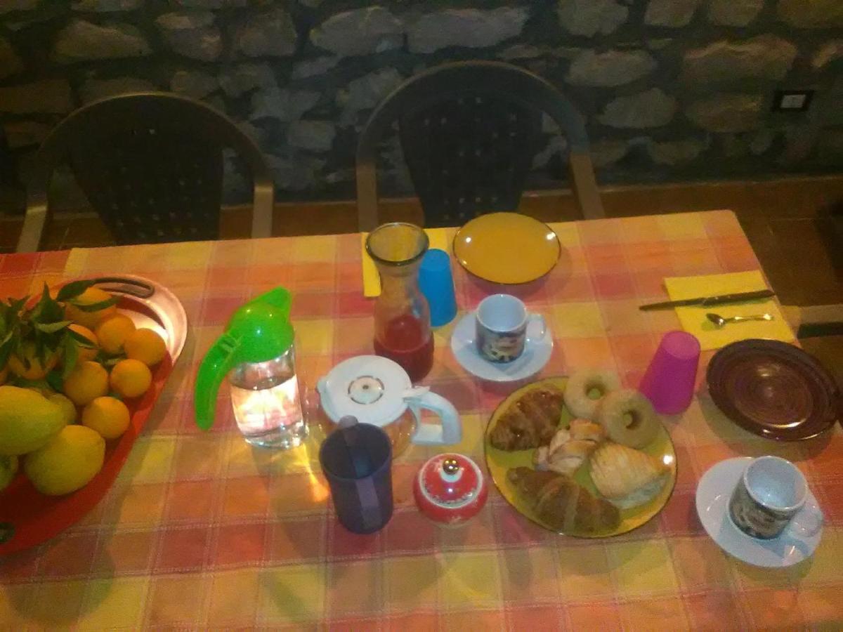 Vento Del Sud Vendégház Chiaramonte Gulfi Kültér fotó